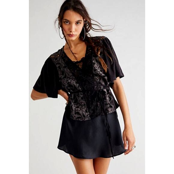 NWT Free People Black Lace Tie Blossom Top - Large - Picture 1 of 5